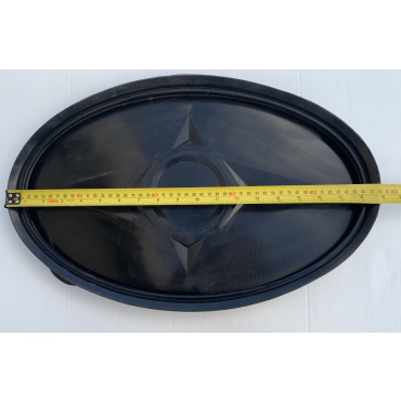 Surge Oval Hatch Roto Underneath view with measure showing length 48.5cm